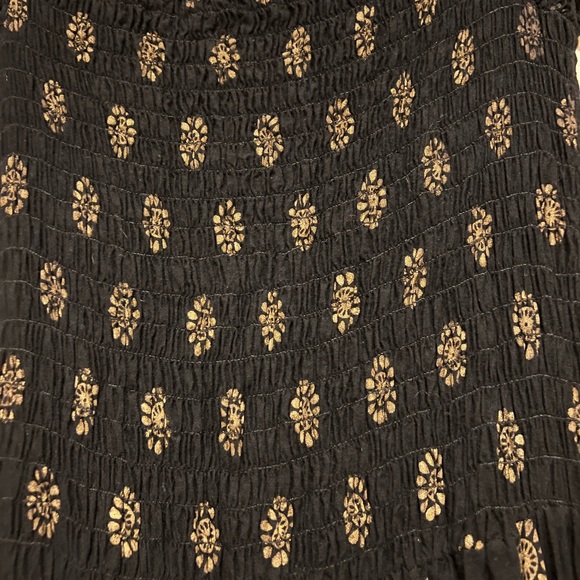 Woman’s Sz Small Black w Metallic Gold Geometric Floral Design Maxi Dress. - Picture 2 of 5